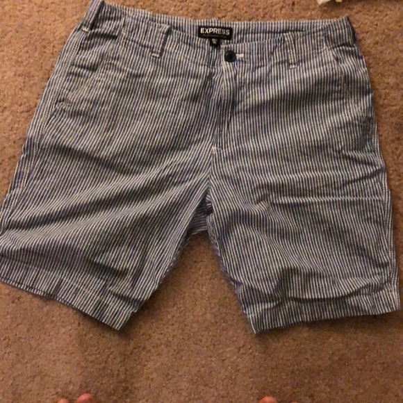 Short - Picture 2 of 7